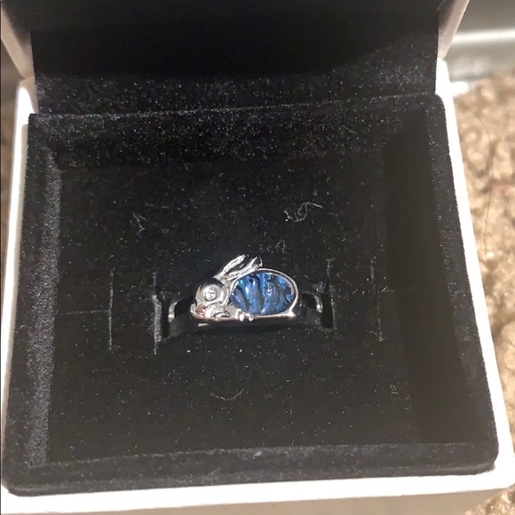 Rings - Picture 2 of 16